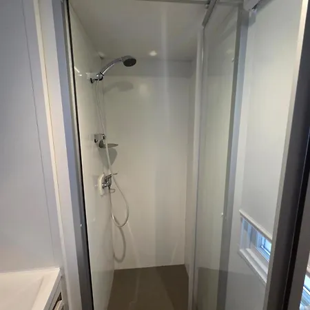 Mobil-home - 8pers - 10m Des Piscines * Gastes